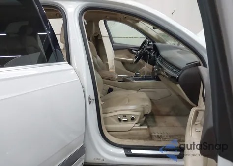 2017 Audi Q7 3.0T Premium из США, поврежденный, VIN WA1VAAF76HD059131